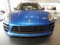 Porsche Macan Turbo Sapphire Blue Metallic photo #2