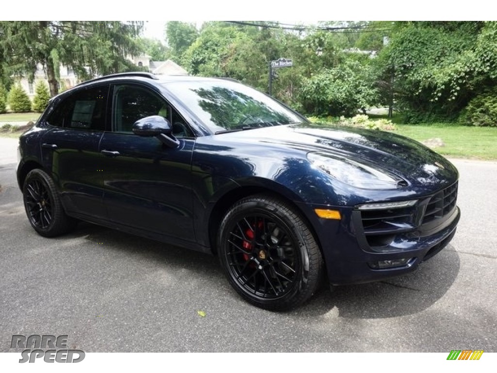 Night Blue Metallic / Black Porsche Macan GTS