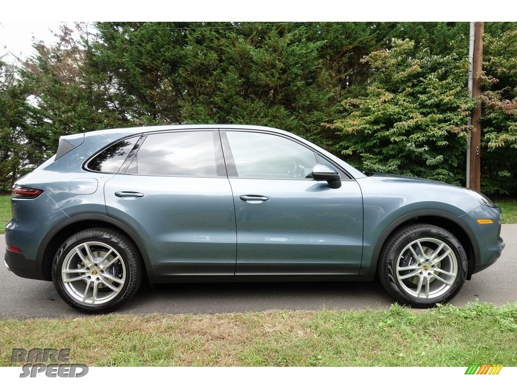 2019 Cayenne - Biscay Blue Metallic / Black photo #3 2019 Cayenne - Biscay Blue Metallic / Black photo #3