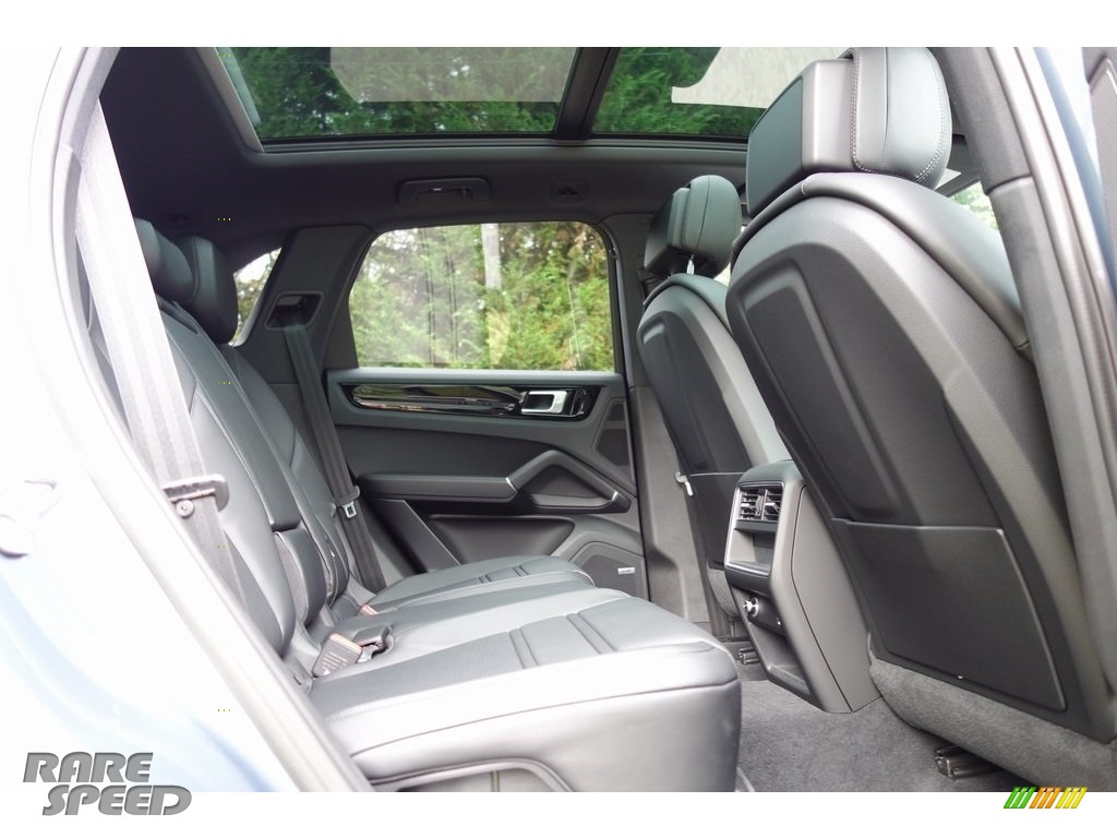 2019 Cayenne - Biscay Blue Metallic / Black photo #19 2019 Cayenne - Biscay Blue Metallic / Black photo #19