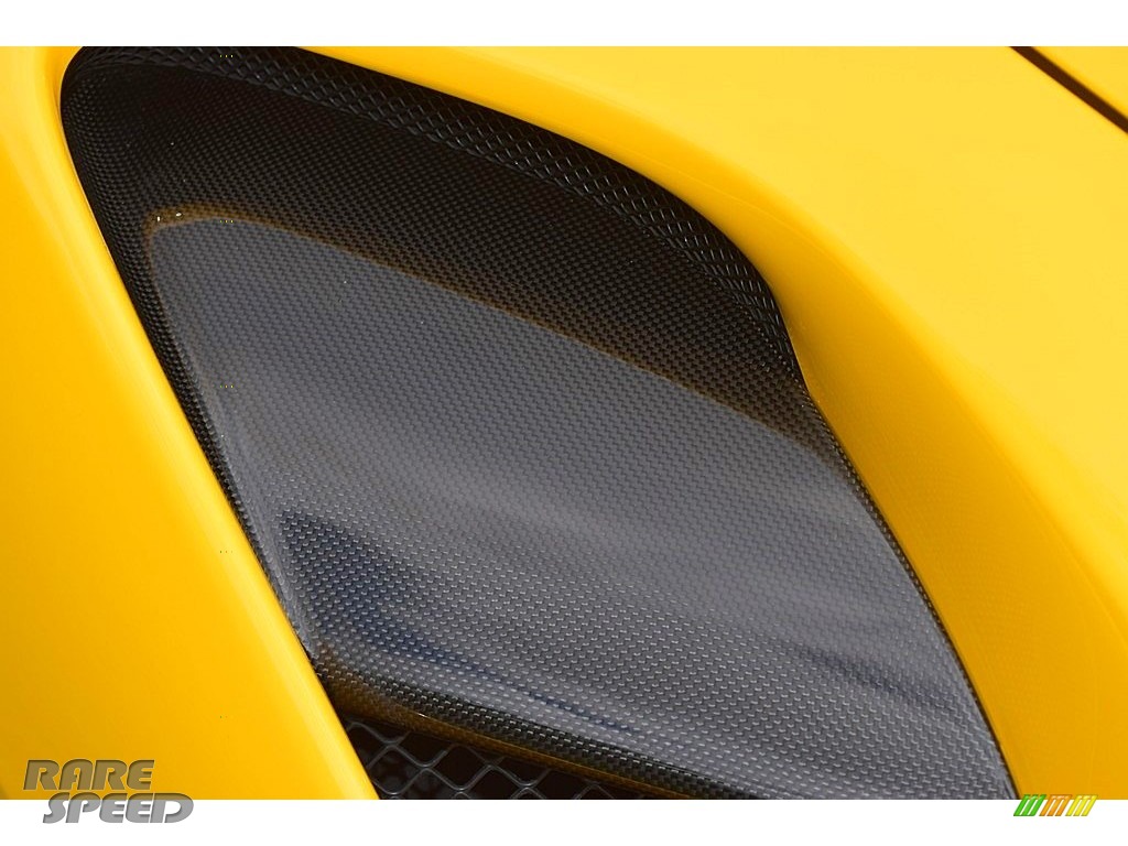 2017 488 Spider  - Giallo Modena (Yellow) / Nero (Black) photo #32
