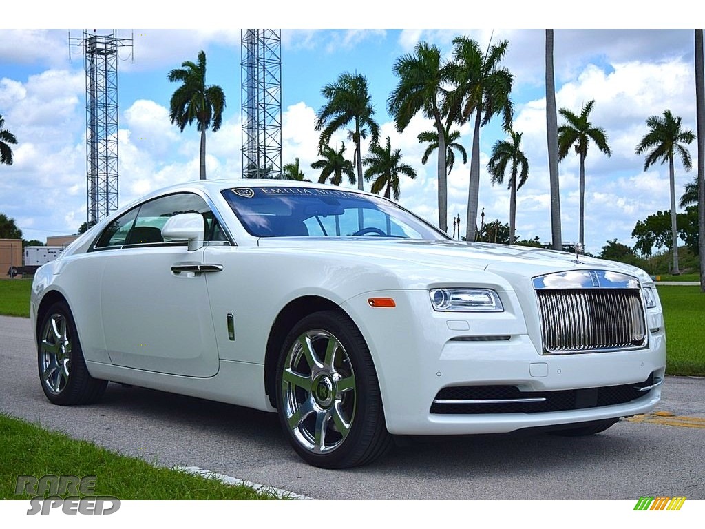 English White / Seashell Rolls-Royce Wraith 