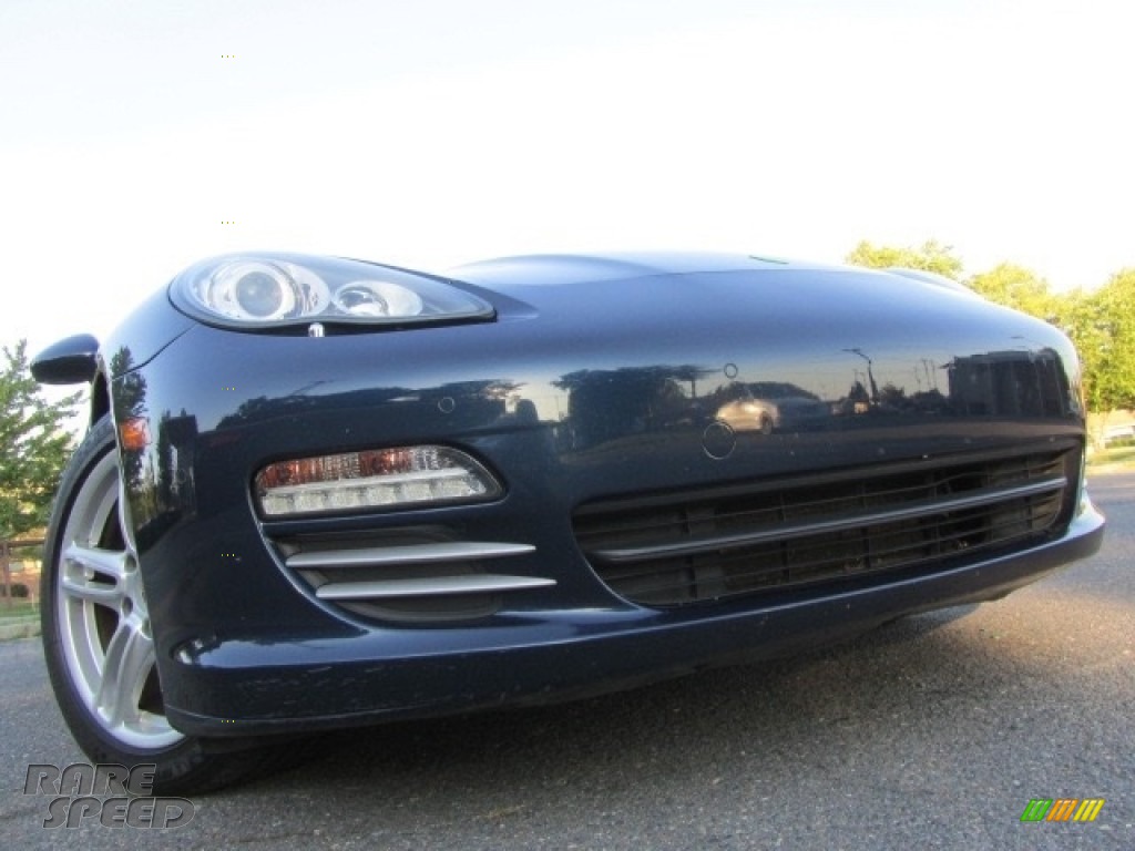 Dark Blue Metallic / Luxor Beige Porsche Panamera 4