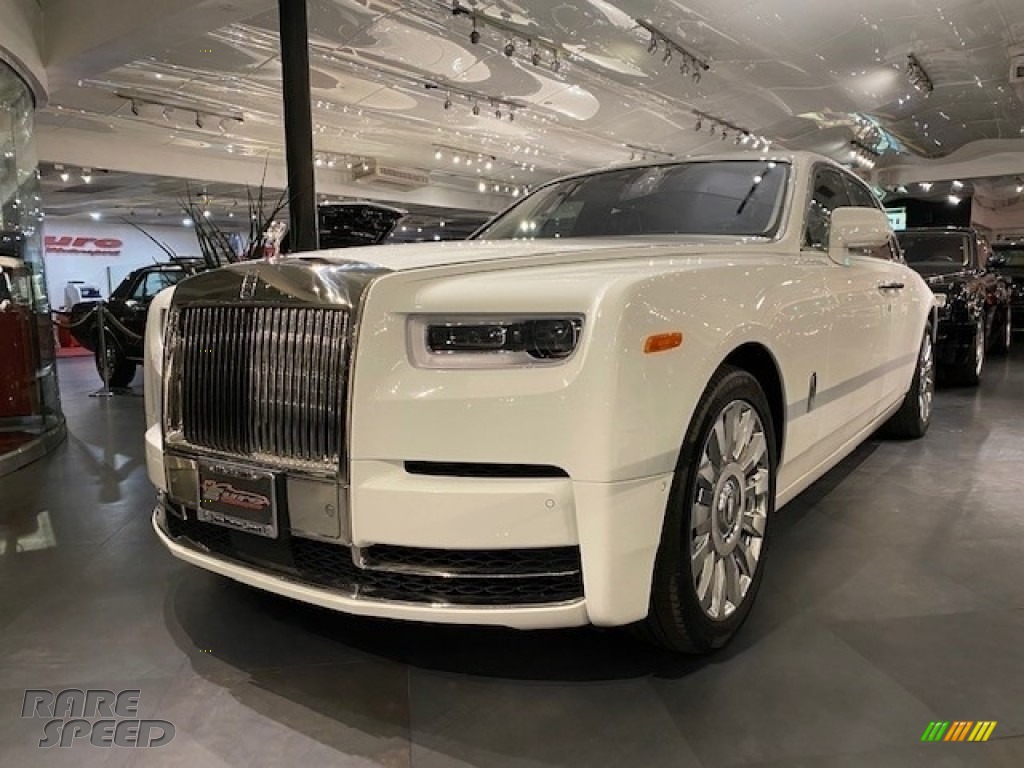 Arctic White / Black Rolls-Royce Phantom 