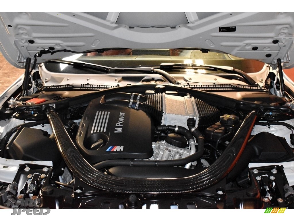 2016 M4 Coupe - Silverstone Metallic / Sakhir Orange/Black photo #18
