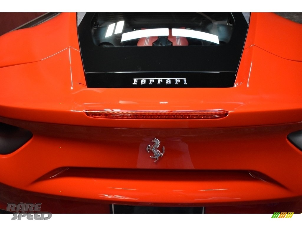 2018 488 GTB  - Rosso Corsa (Red) / Crema photo #7