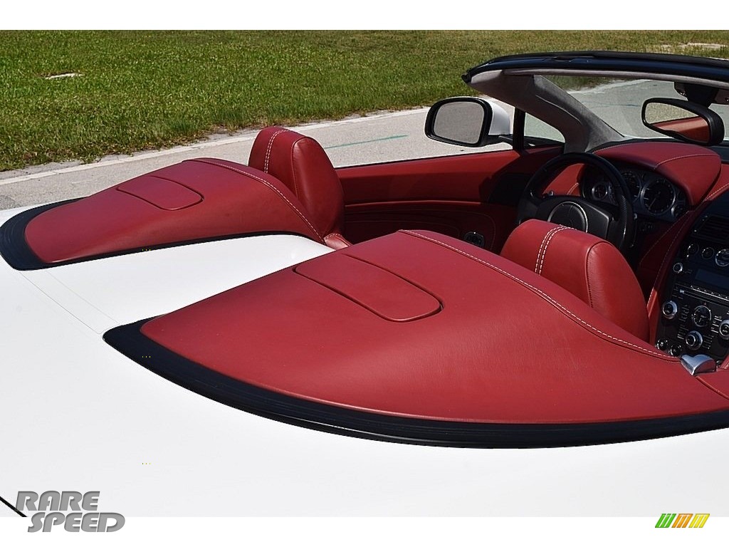 2012 V8 Vantage Roadster - Stratus White / Chancellor Red photo #34