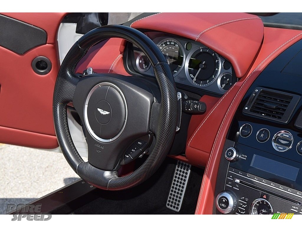 2012 V8 Vantage Roadster - Stratus White / Chancellor Red photo #40