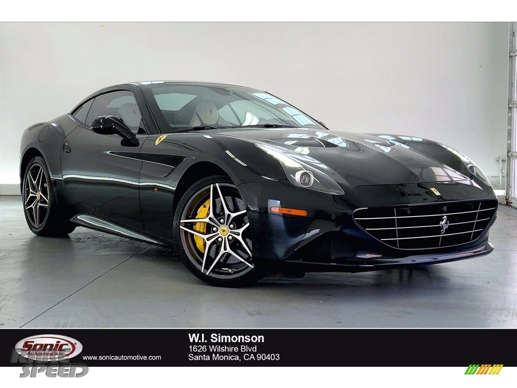 Nero (Black) / Crema Ferrari California T
