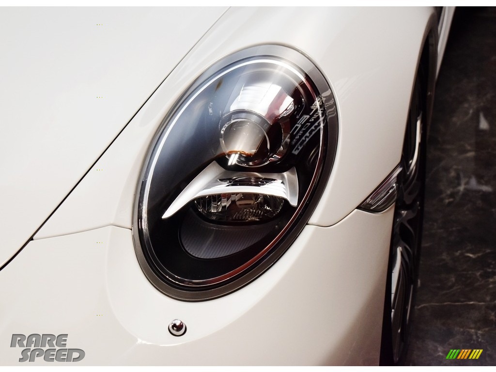 2014 911 Turbo Coupe - White / Black photo #8