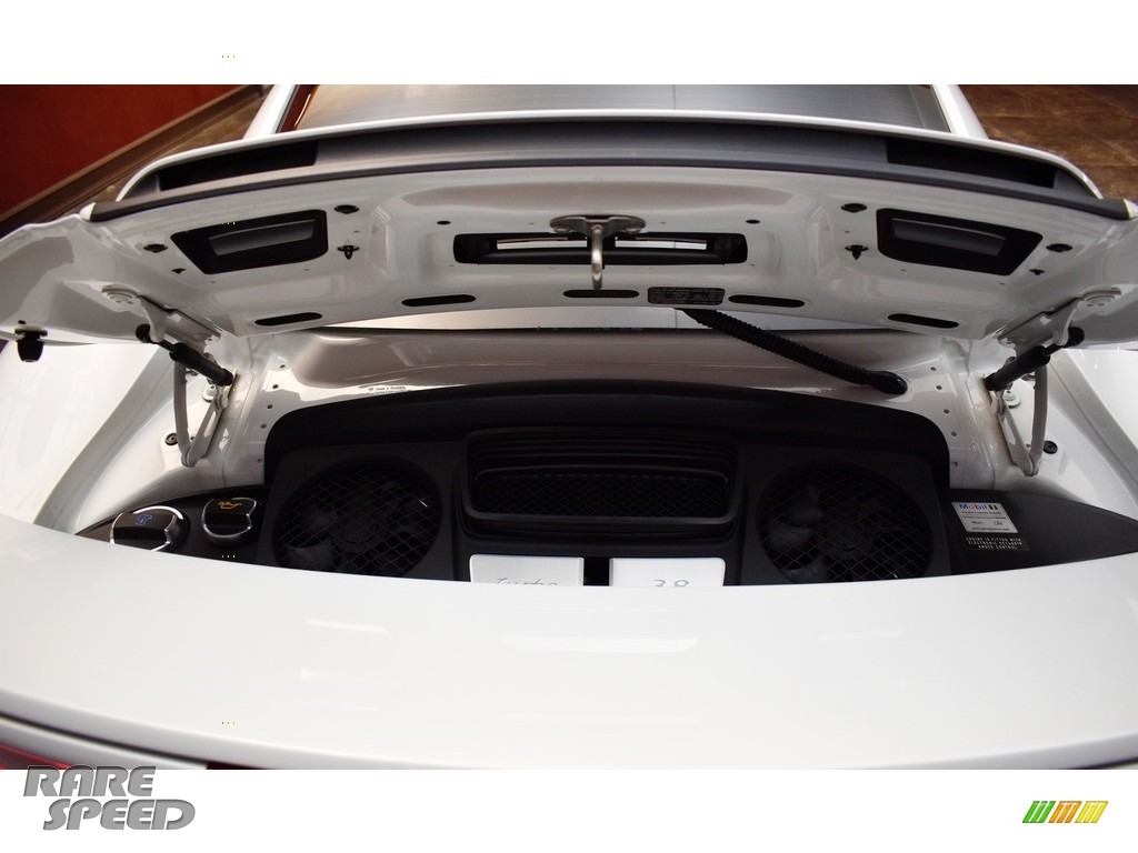 2014 911 Turbo Coupe - White / Black photo #26