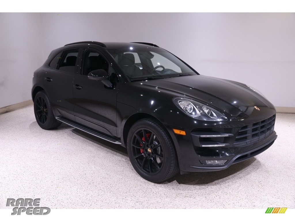 Black / Black Porsche Macan Turbo