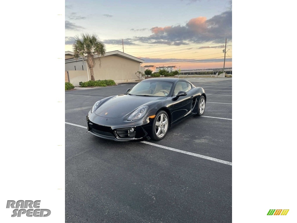 Black / Luxor Beige Porsche Cayman 