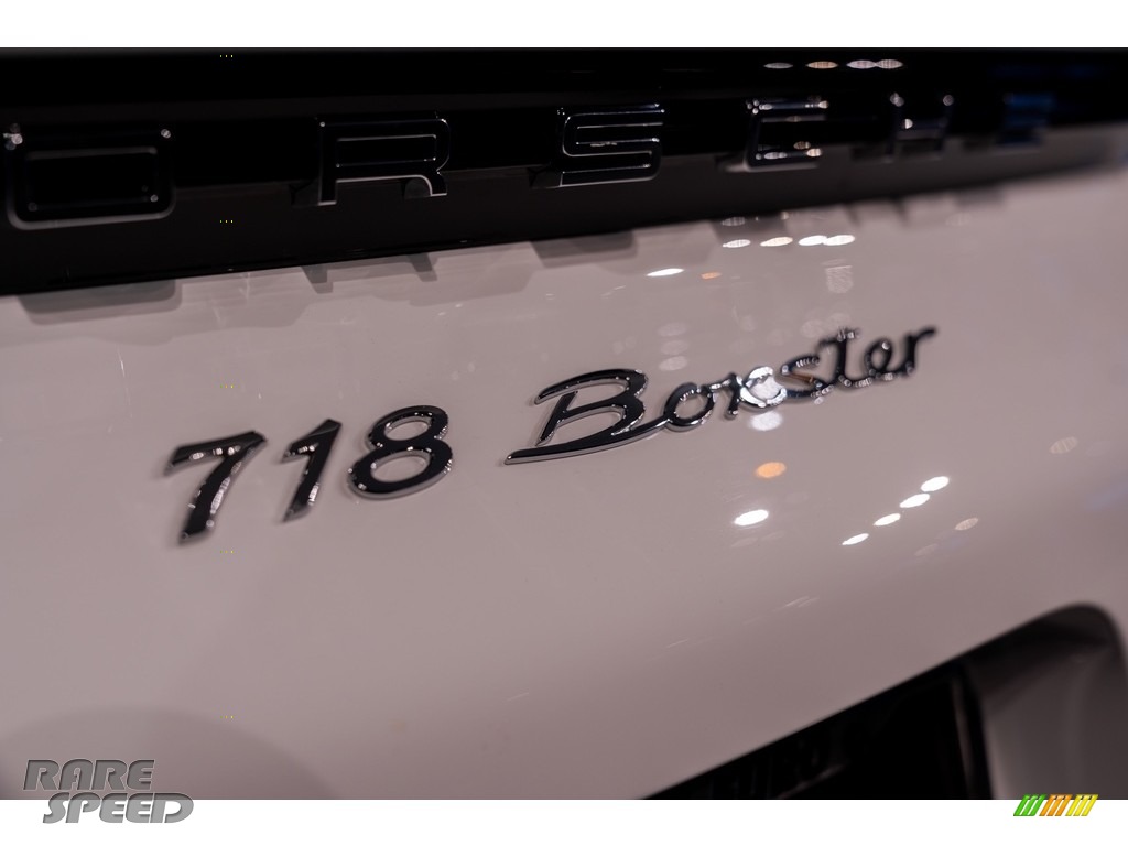 2022 718 Boxster  - Carrara White Metallic / Black photo #40