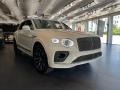 Bentley Bentayga V8 Ghost White Pearlescent by Mulliner photo #4