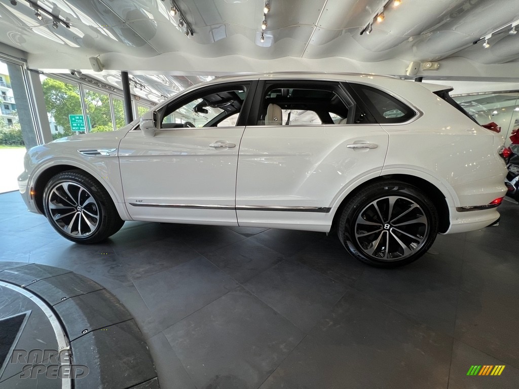 2022 Bentayga V8 - Ghost White Pearlescent by Mulliner / Linen photo #10