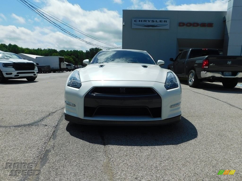 2014 GT-R Premium - Pearl White / Black Leather/Synthetic Suede photo #4
