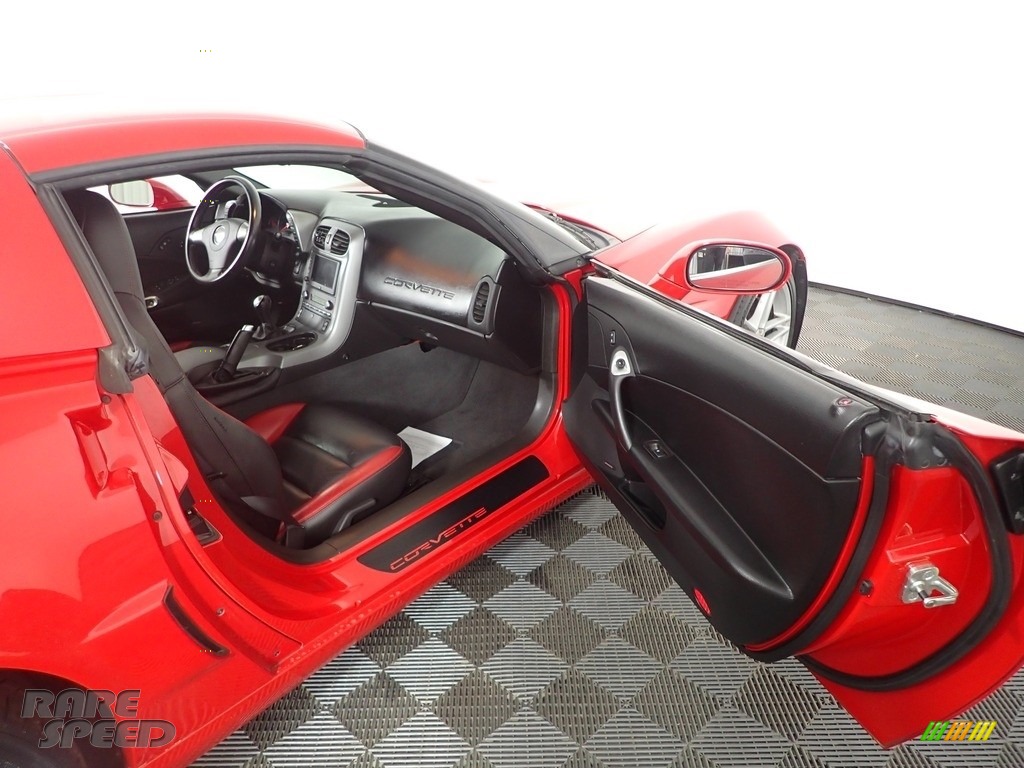 2006 Corvette Z06 - Victory Red / Ebony Black/Red photo #18