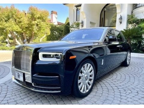 Black/Jubilee Silver 2019 Rolls-Royce Phantom 
