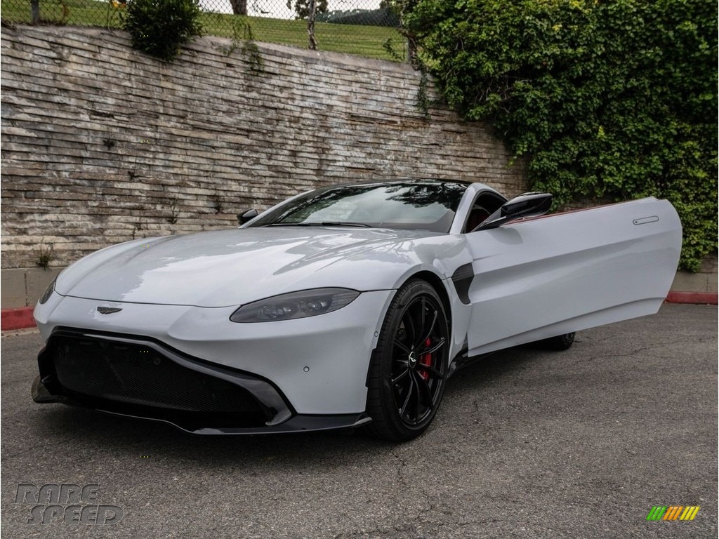2019 Vantage Coupe - Clubsport White / Chancellor Red photo #2