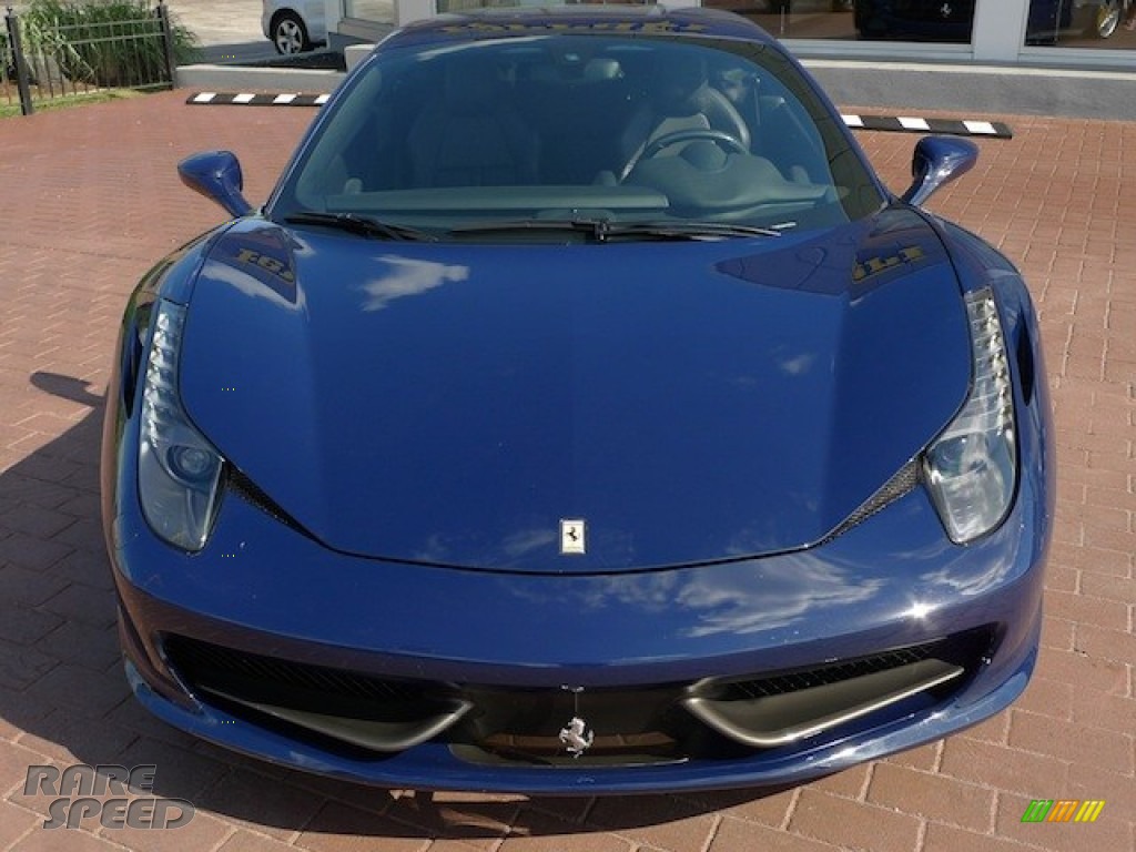 Феррари 458 Italia синий